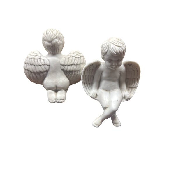 Set Of 2 White Ceramic Angel Figurines With Wings - Sitting & Praying Design - Picture 2 of 4